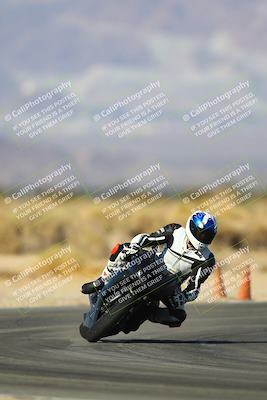 media/Jan-13-2024-SoCal Trackdays (Sat) [[9c032fe5aa]]/Turn 16 Set 2 (1120am)/